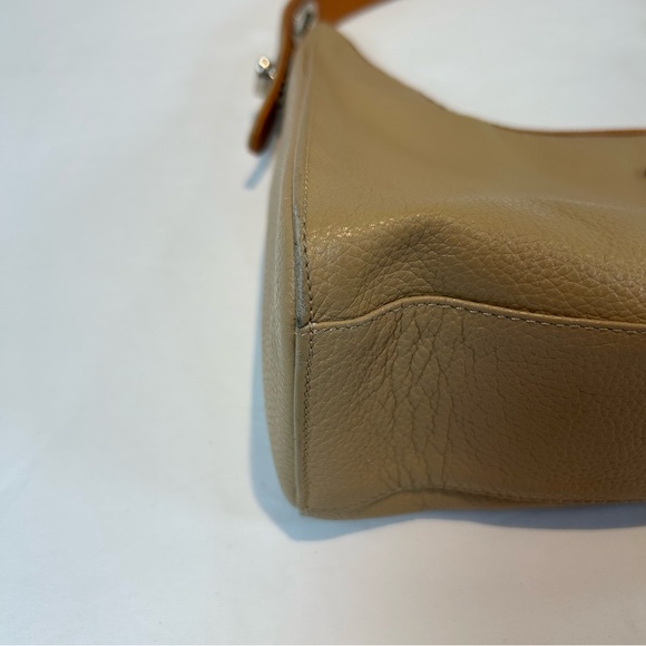 Two Tone Tan Leather Baguette Shoulder Bag - Picture 11 of 16